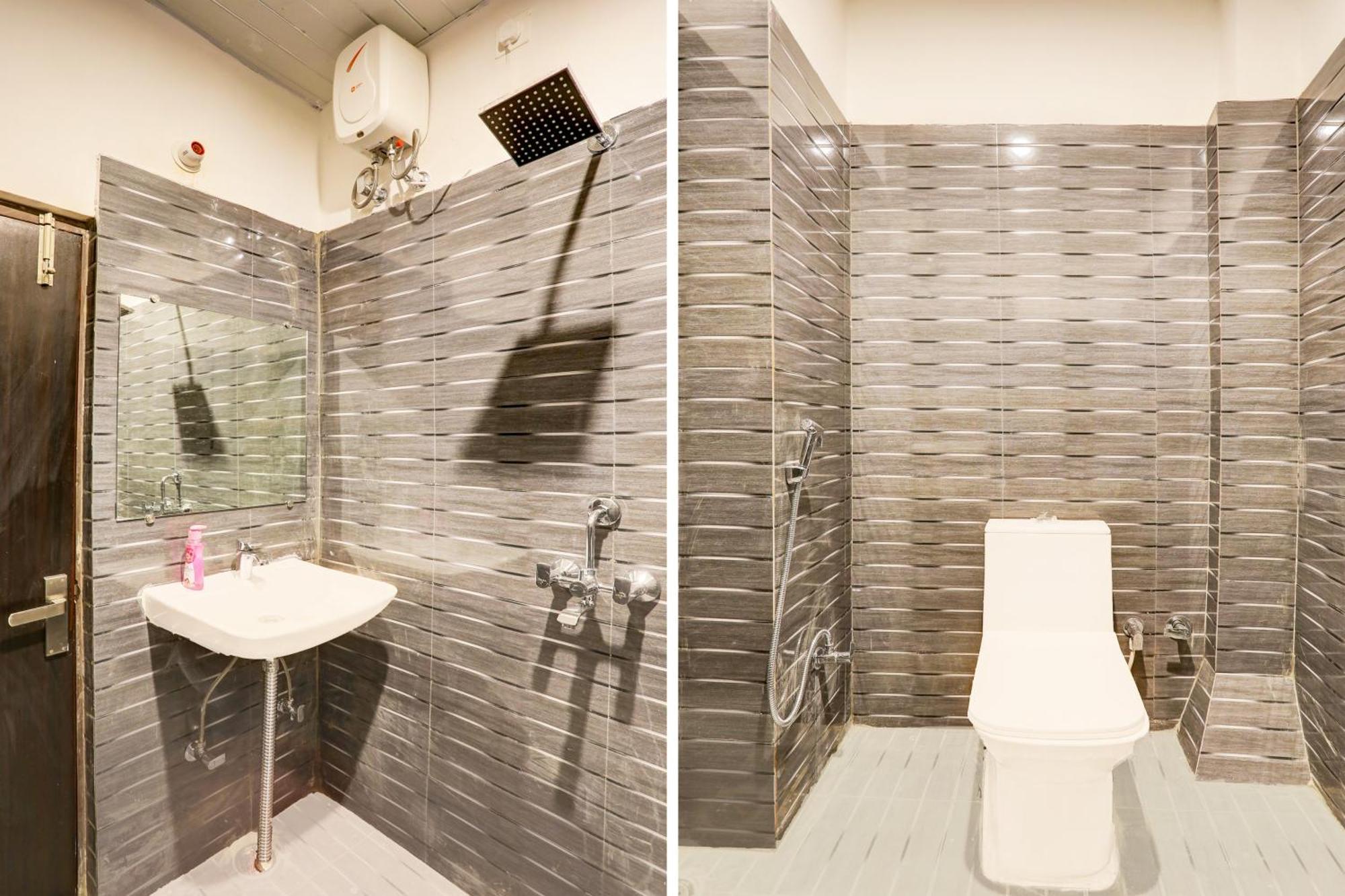 Super Townhouse Balua Road Pahadiya Hotel Варанаси Екстериор снимка