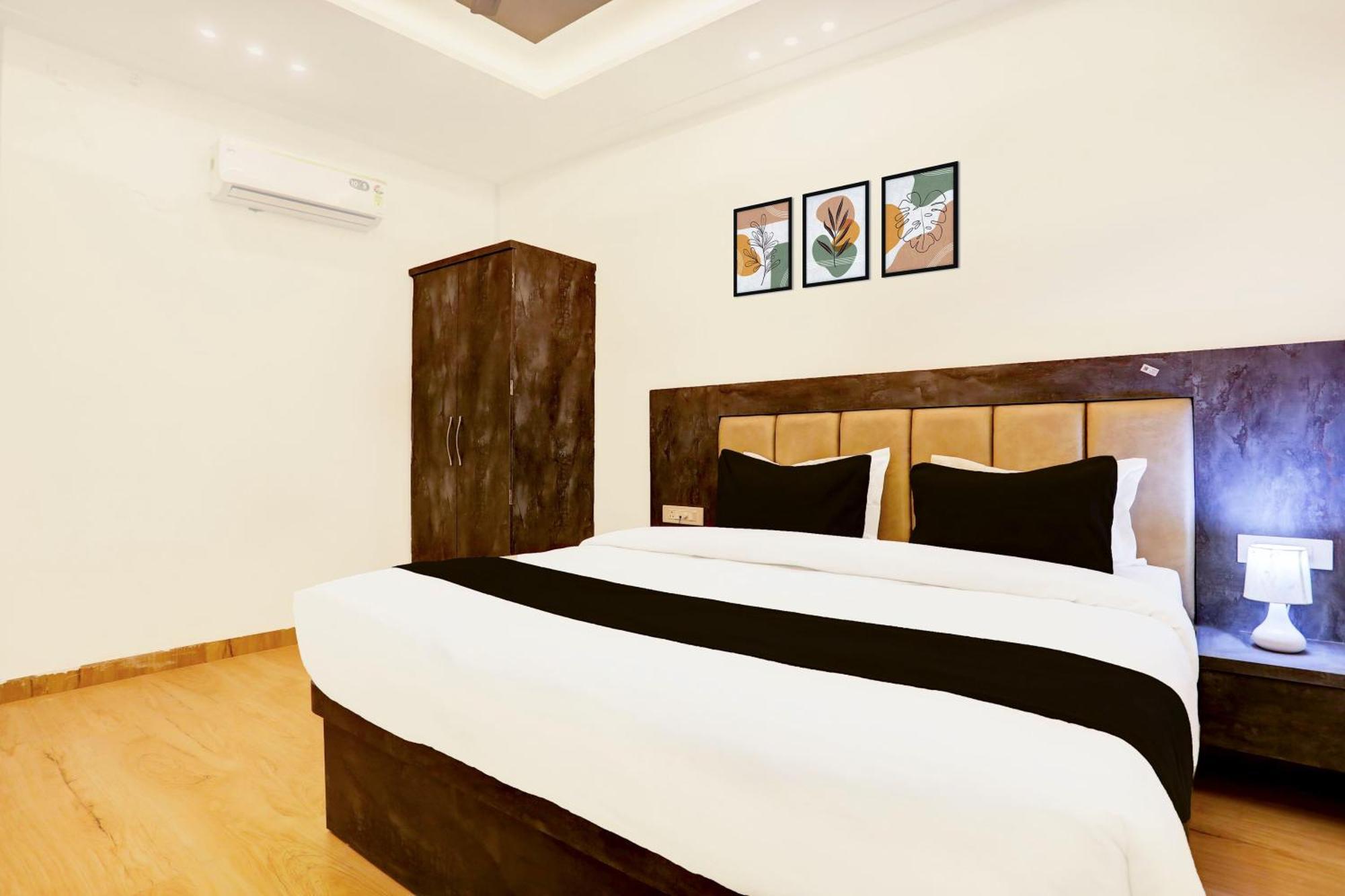 Super Townhouse Balua Road Pahadiya Hotel Варанаси Екстериор снимка